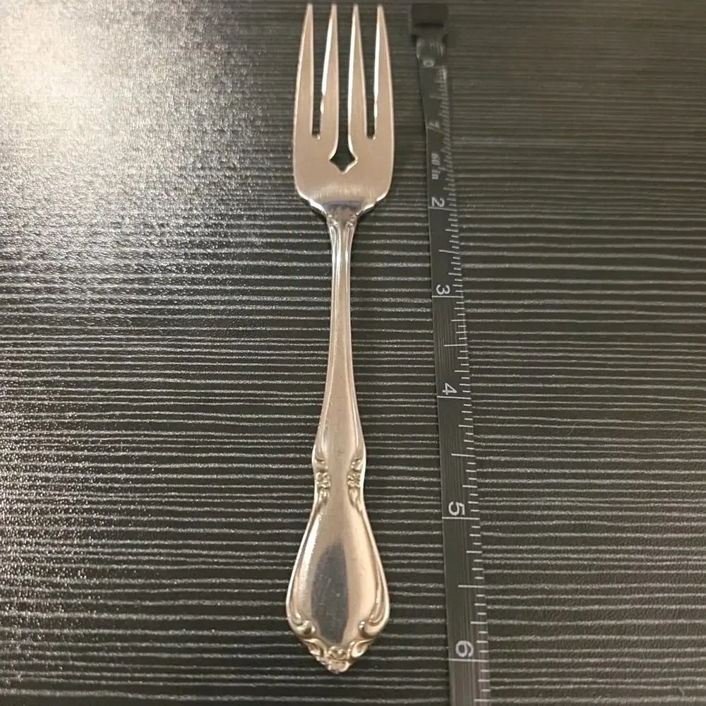CHATEAU Oneida Silver‎ Stainless Oneidacraft Deluxe Glossy Flatware Bundle